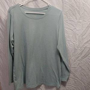 Any Item $10- Send an Offer (Purses Excluded)- Soft long sleeve shirt